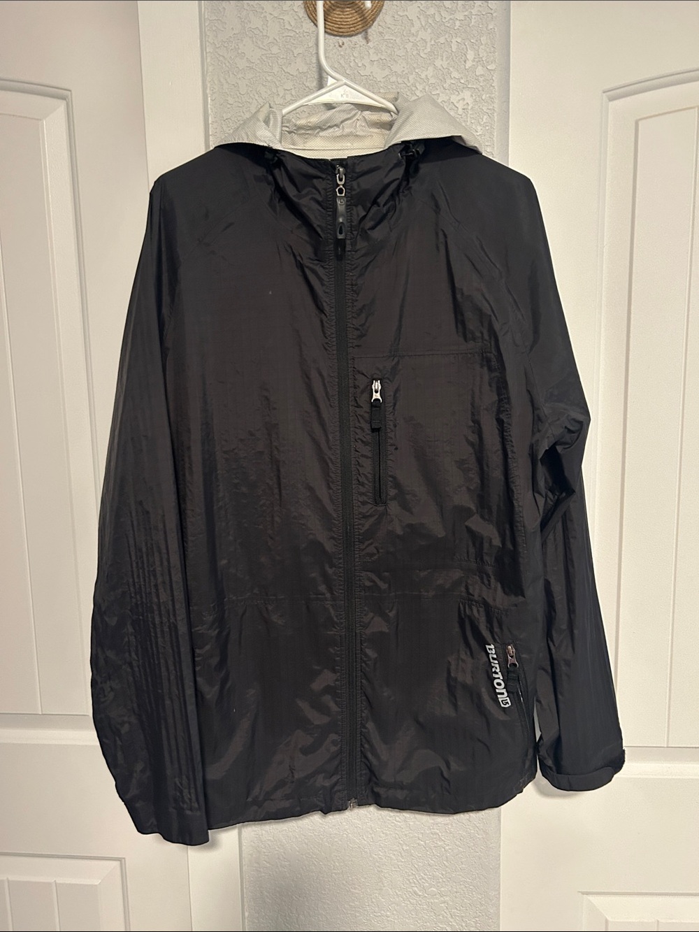 Burton Black Hooded Windbreaker Jacket M